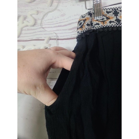 Free People Black Gauze Embroidered Lace Stretch Boho Shorts Womans Size Medium - Picture 4 of 8